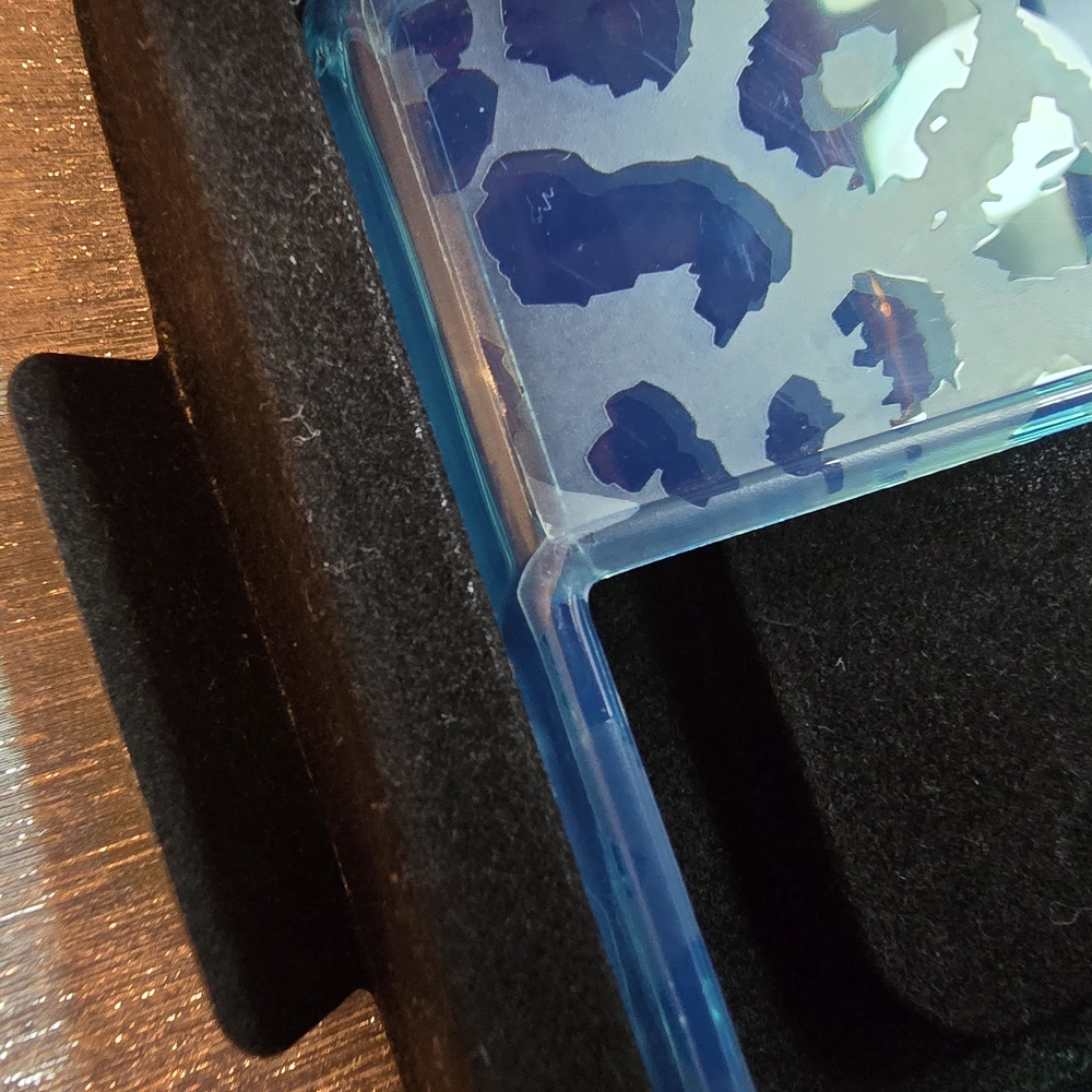 Velvet Caviar Blue Leopard Phone Case With Free Grip Stand - Picture 4 of 4